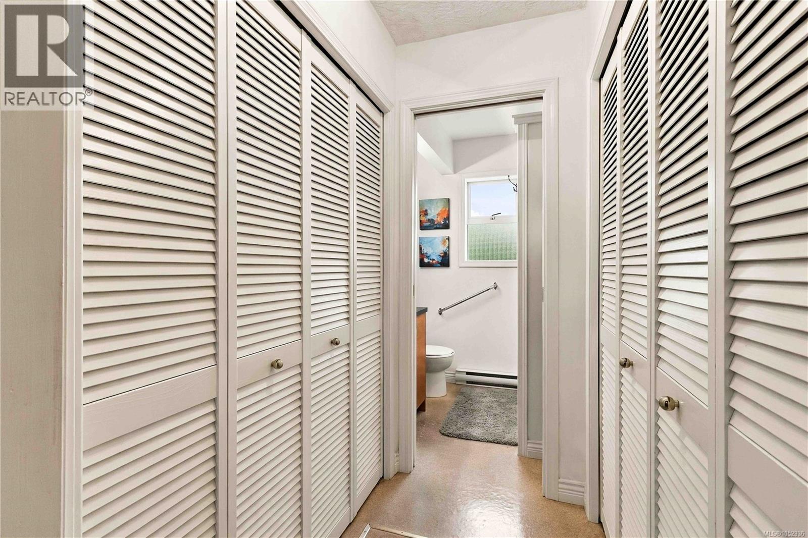  10189 West Saanich Road, North Saanich