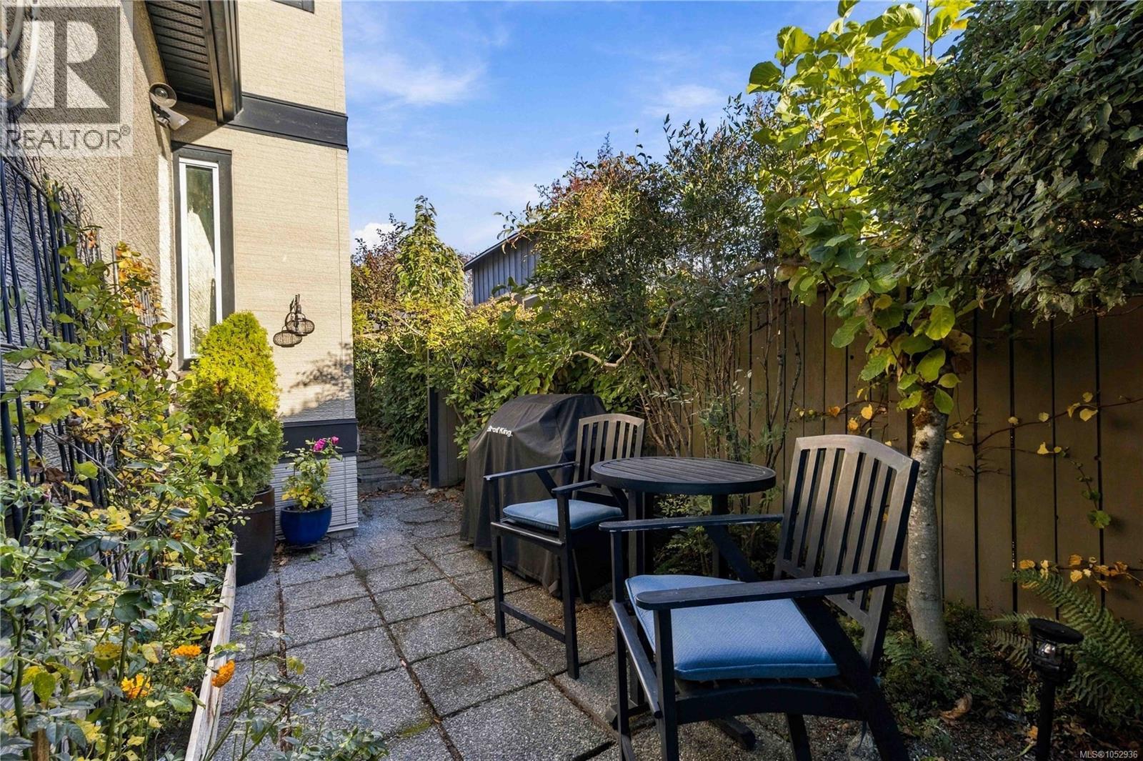  10189 West Saanich Road, North Saanich