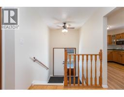 955 Doumac Ave, Saanich, BC V8Y1M5 Photo 31