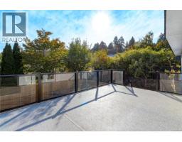 955 Doumac Ave, Saanich, BC V8Y1M5 Photo 49