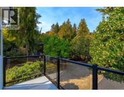955 Doumac Ave, Saanich, BC V8Y1M5 Photo 50