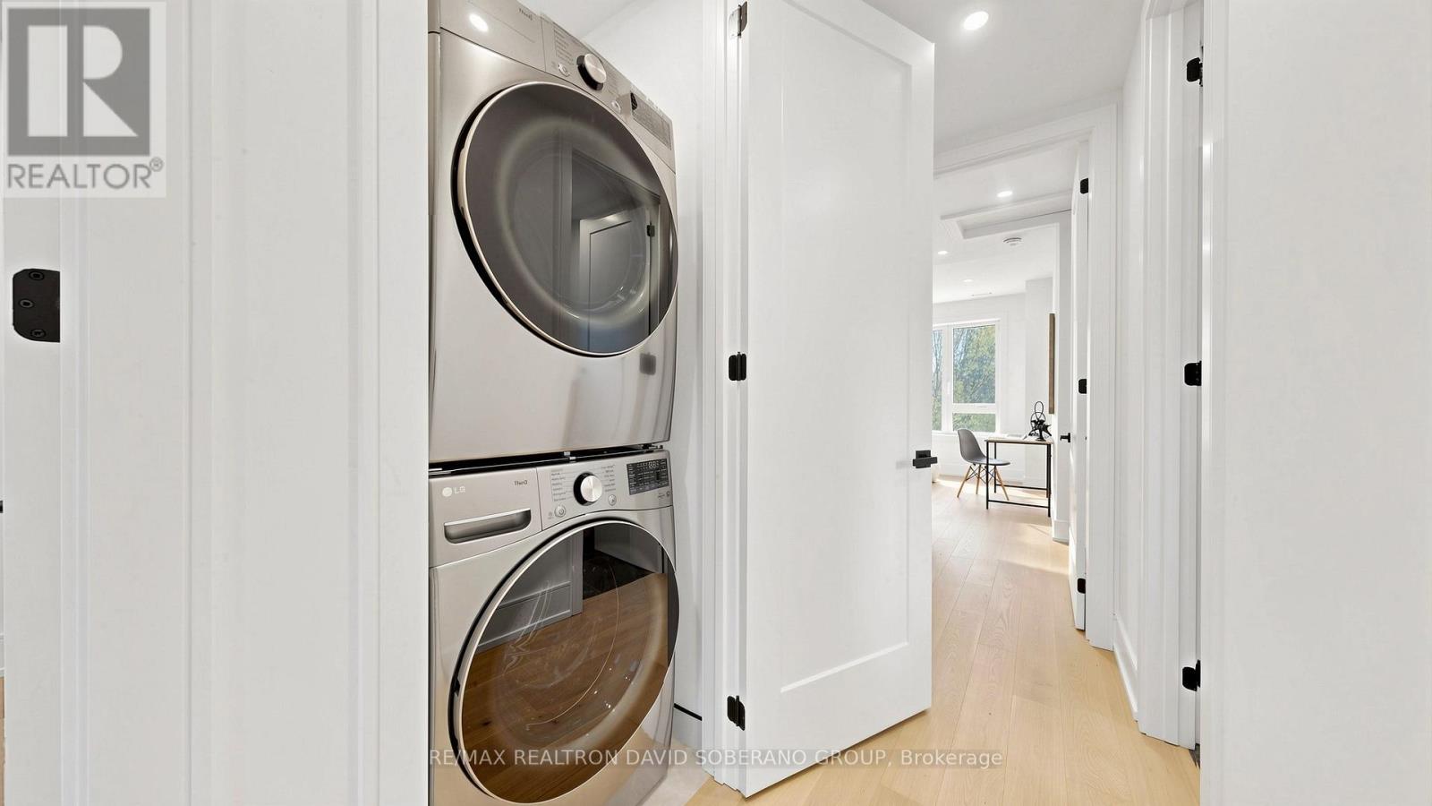 22 Verwood Avenue, Toronto, ON photo 39