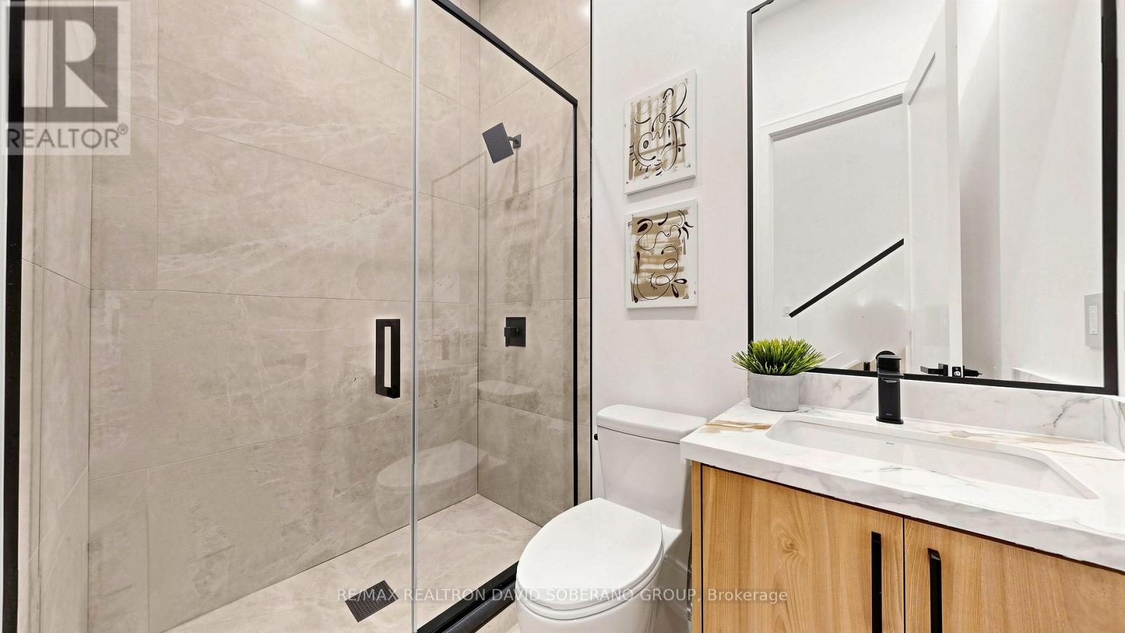 22 Verwood Avenue, Toronto, ON photo 44
