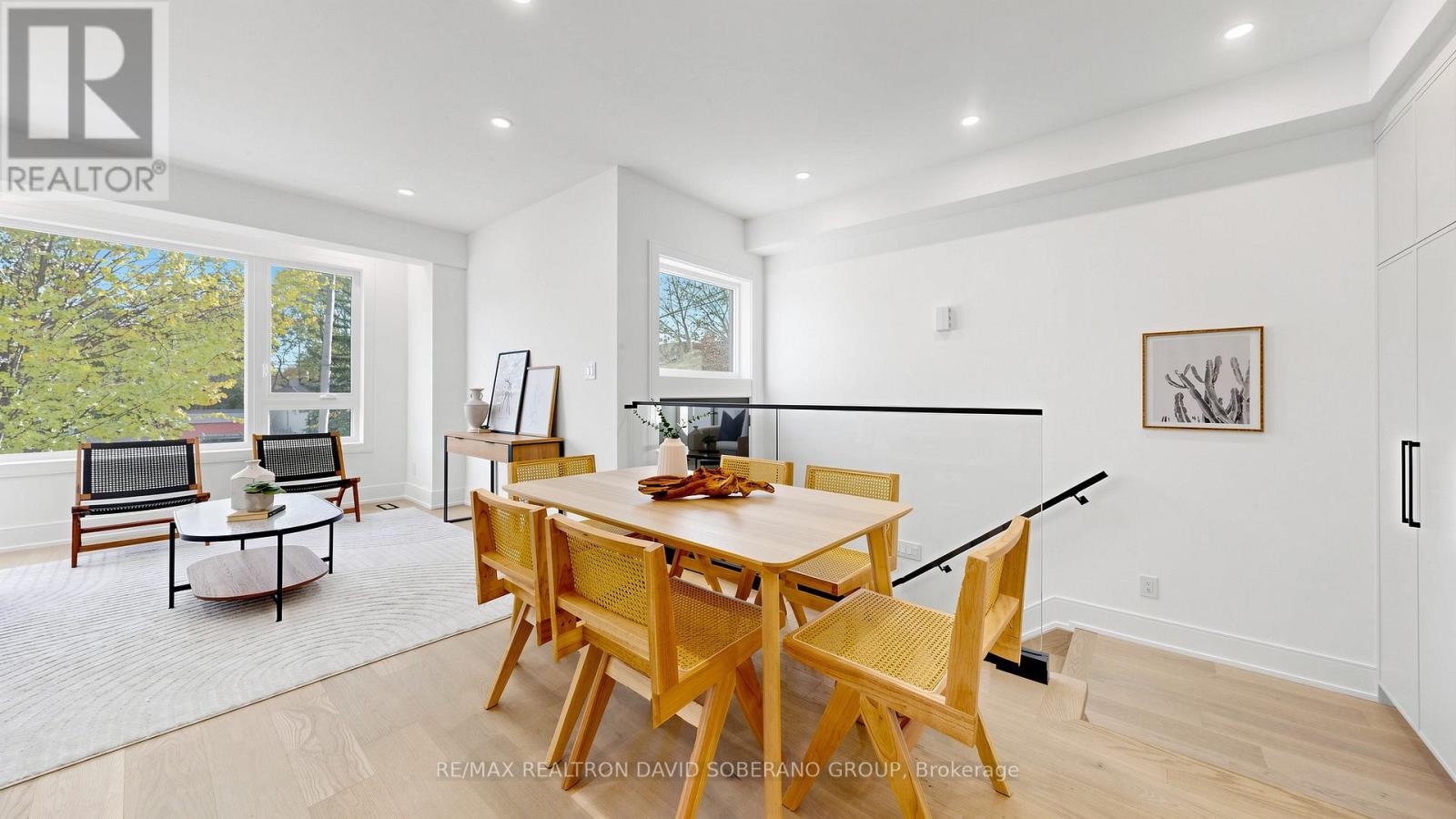 22 Verwood Avenue, Toronto, ON photo 6