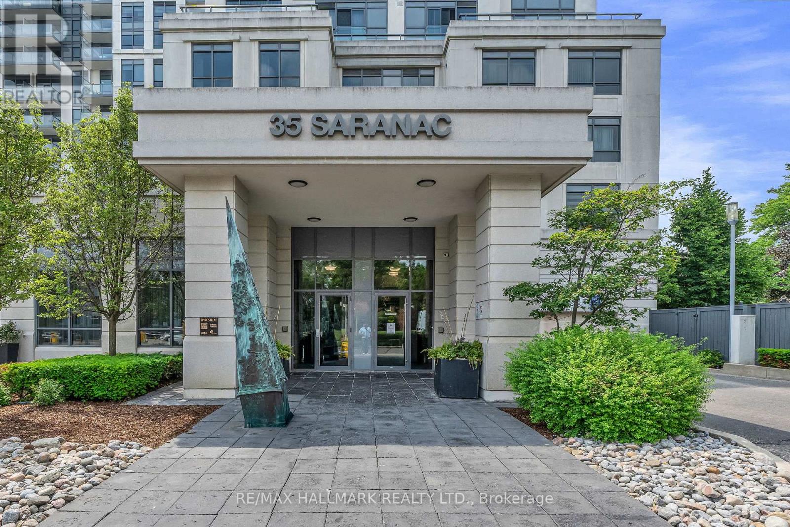 907 - 35 SARANAC BOULEVARD, Toronto (Englemount-Lawrence)