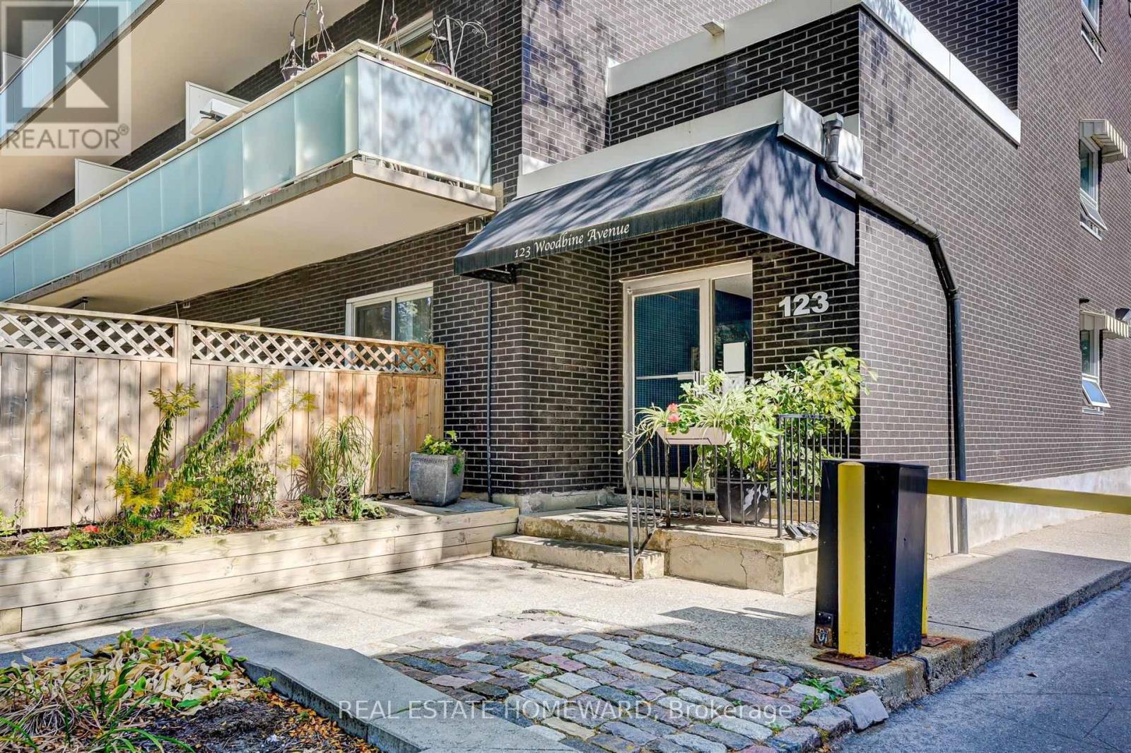 322 - 123 WOODBINE AVENUE, Toronto (The Beaches) — photo 2