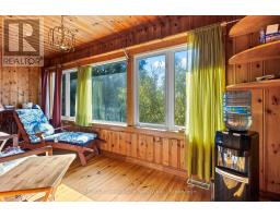 948 Dorcas Bay Road, Northern Bruce Peninsula, ON N0H2R0 Photo 15