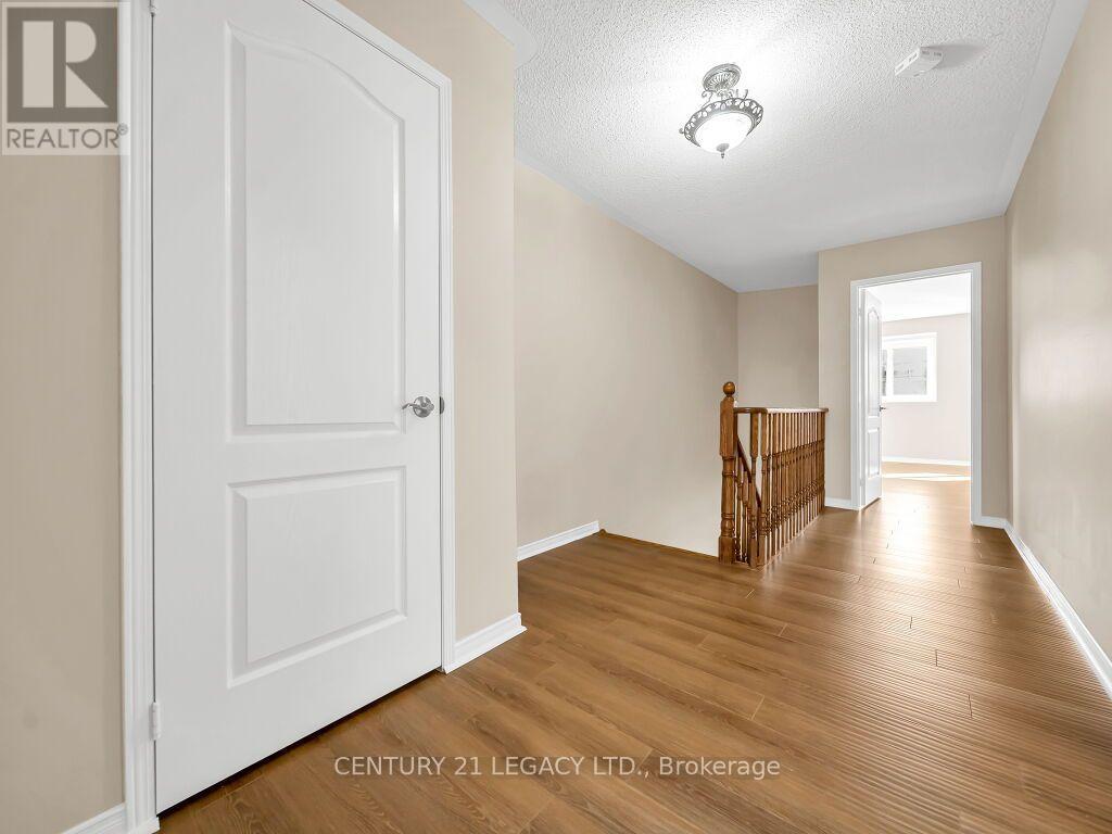 13 Seed Court, Brampton, ON photo 21