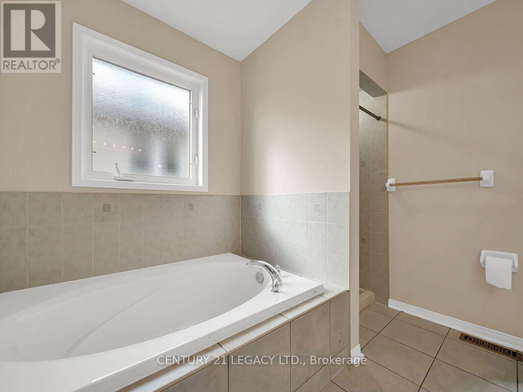 13 Seed Court, Brampton, ON photo 28