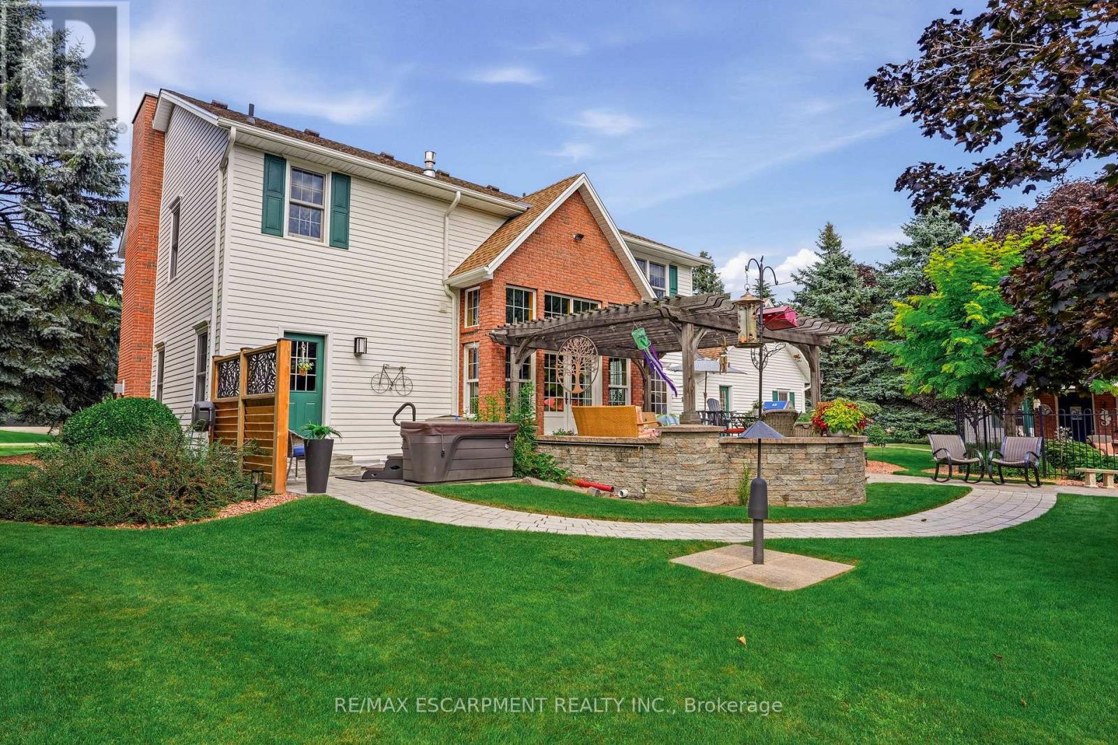 12 WENEIL DRIVE - 37
