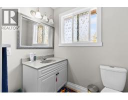 4614 June Springs Road, Kelowna, BC V1W4C8 Photo 31