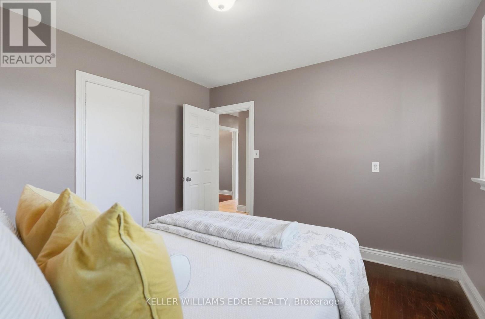 660 Wickens Avenue, Burlington, ON photo 18