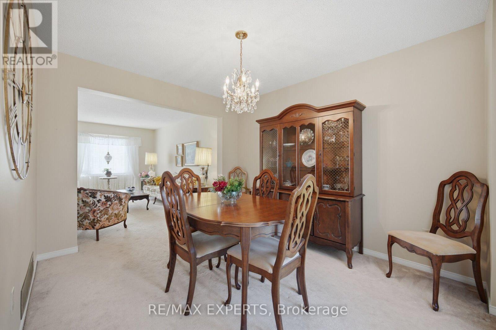 70 Peelton Heights, Brampton, ON photo 14