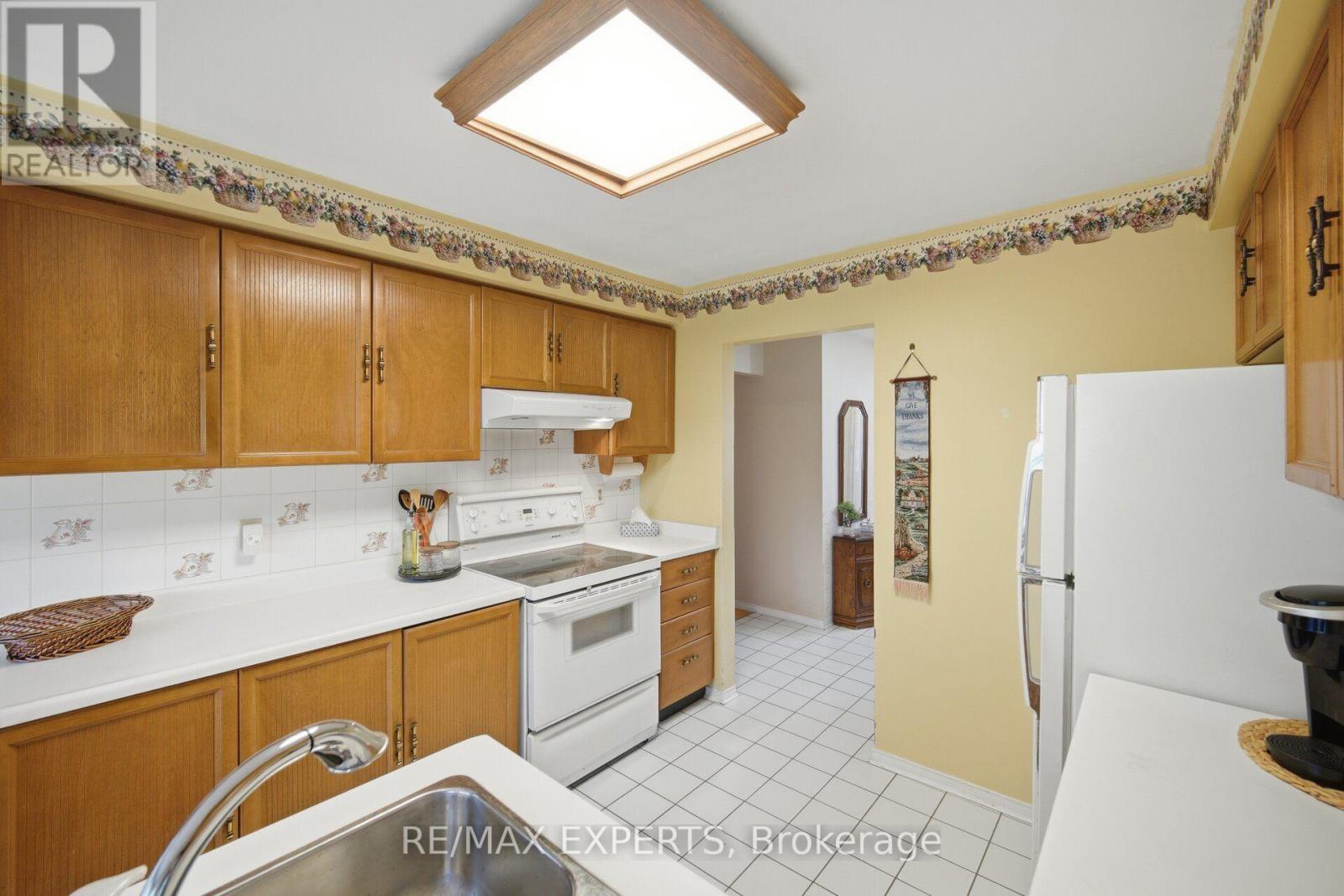 70 Peelton Heights, Brampton, ON photo 20