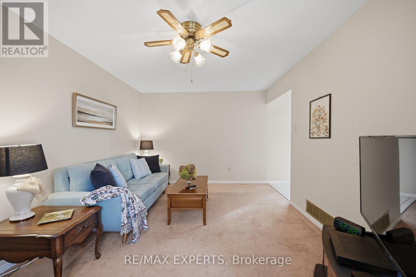 70 Peelton Heights, Brampton, ON photo 25