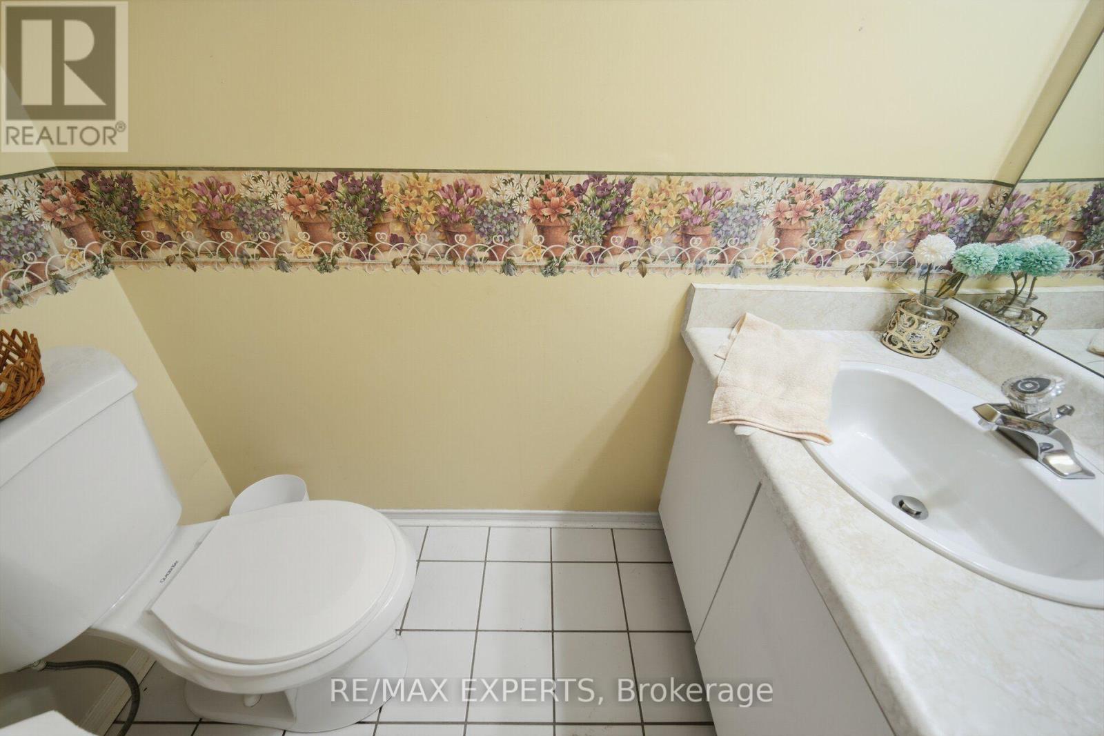 70 Peelton Heights, Brampton, ON photo 26