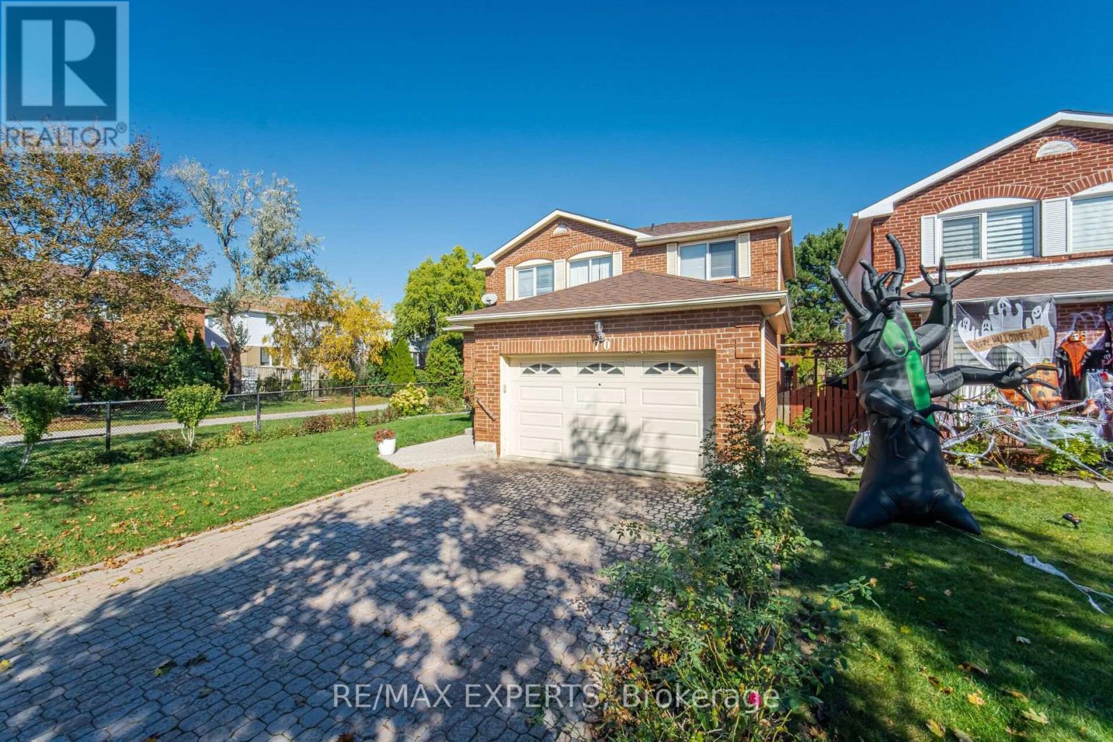 70 Peelton Heights, Brampton, ON photo 4