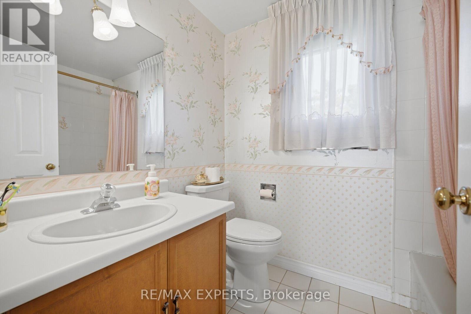 70 Peelton Heights, Brampton, ON photo 40