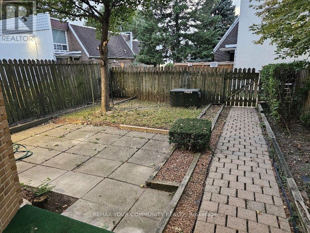 161- 70 Driftwood Avenue, Toronto, ON photo 2