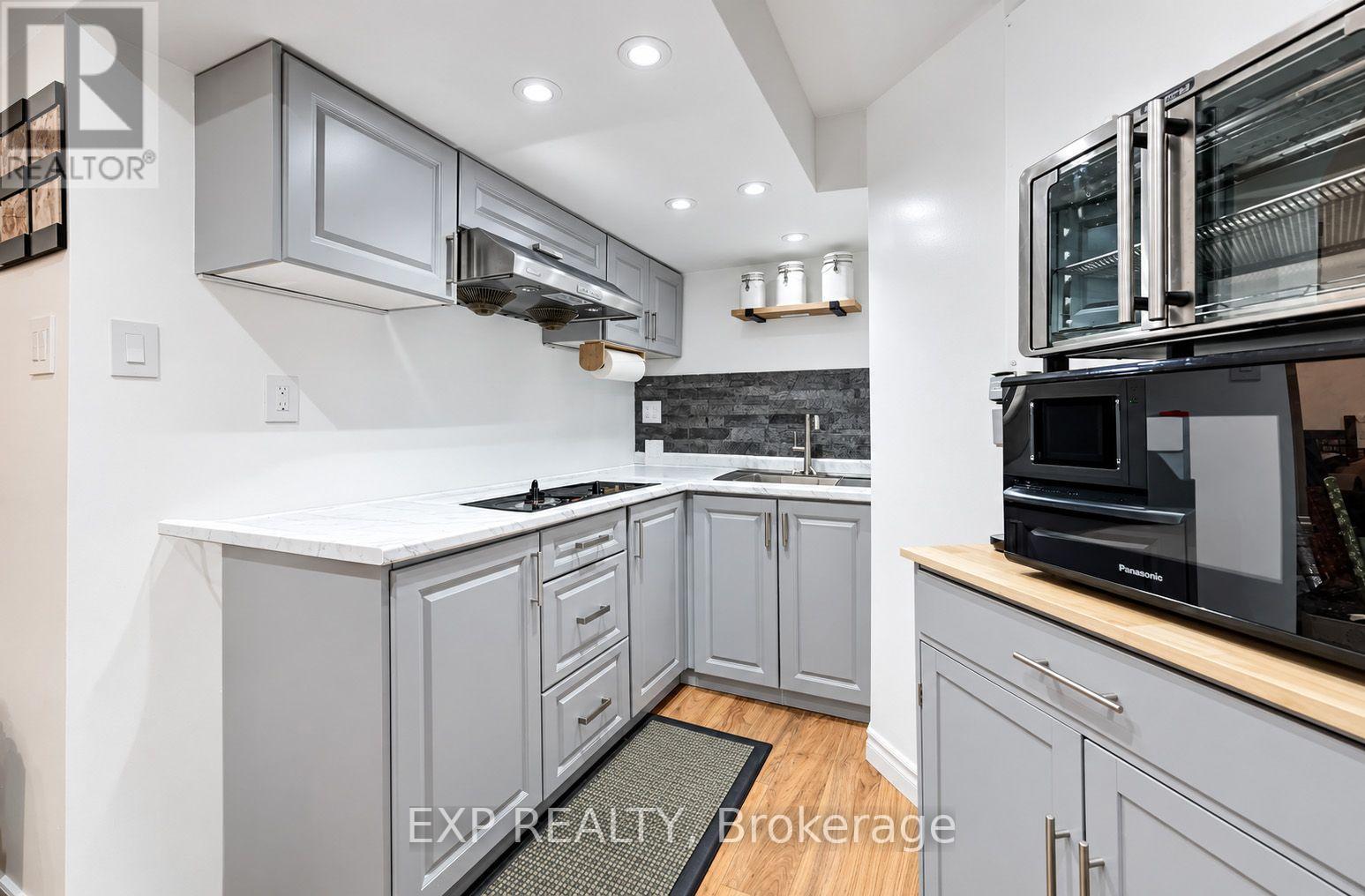 79 Riehm Street, Kitchener, ON photo 28