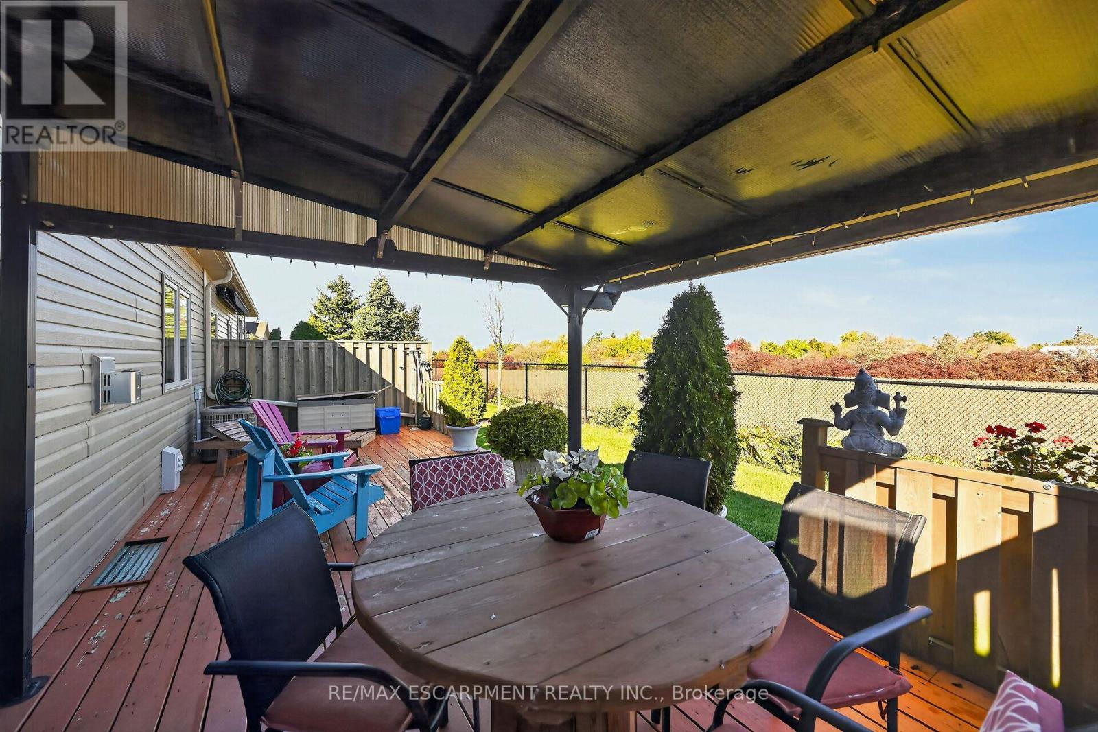 5 Hillgartner Lane, Hamilton, ON photo 34