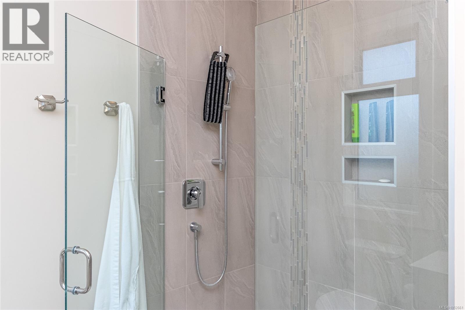 281 Bramble St, Parksville - Image 1