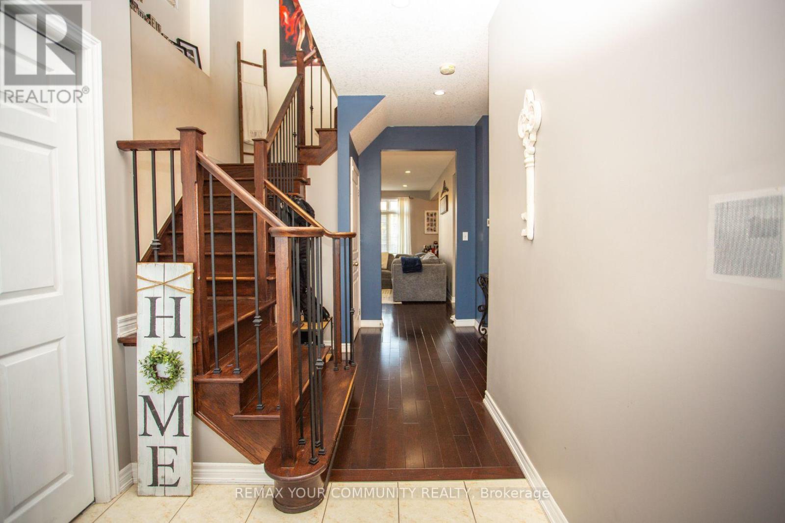 1 Victor Large Way, Orangeville, ON photo 5