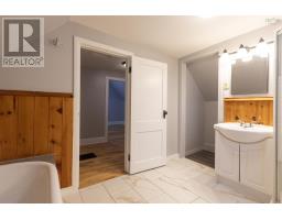 56 Victoria Street, Springhill, NS B0M1X0 Photo 26
