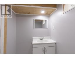 56 Victoria Street, Springhill, NS B0M1X0 Photo 32