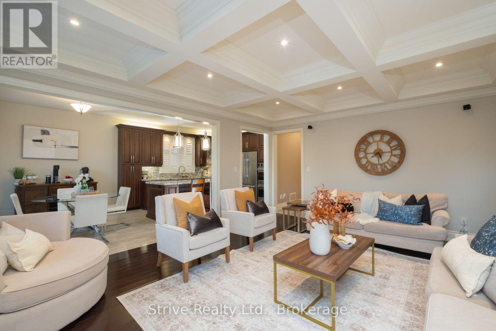 36 Serene Court, Whitby, ON photo 8