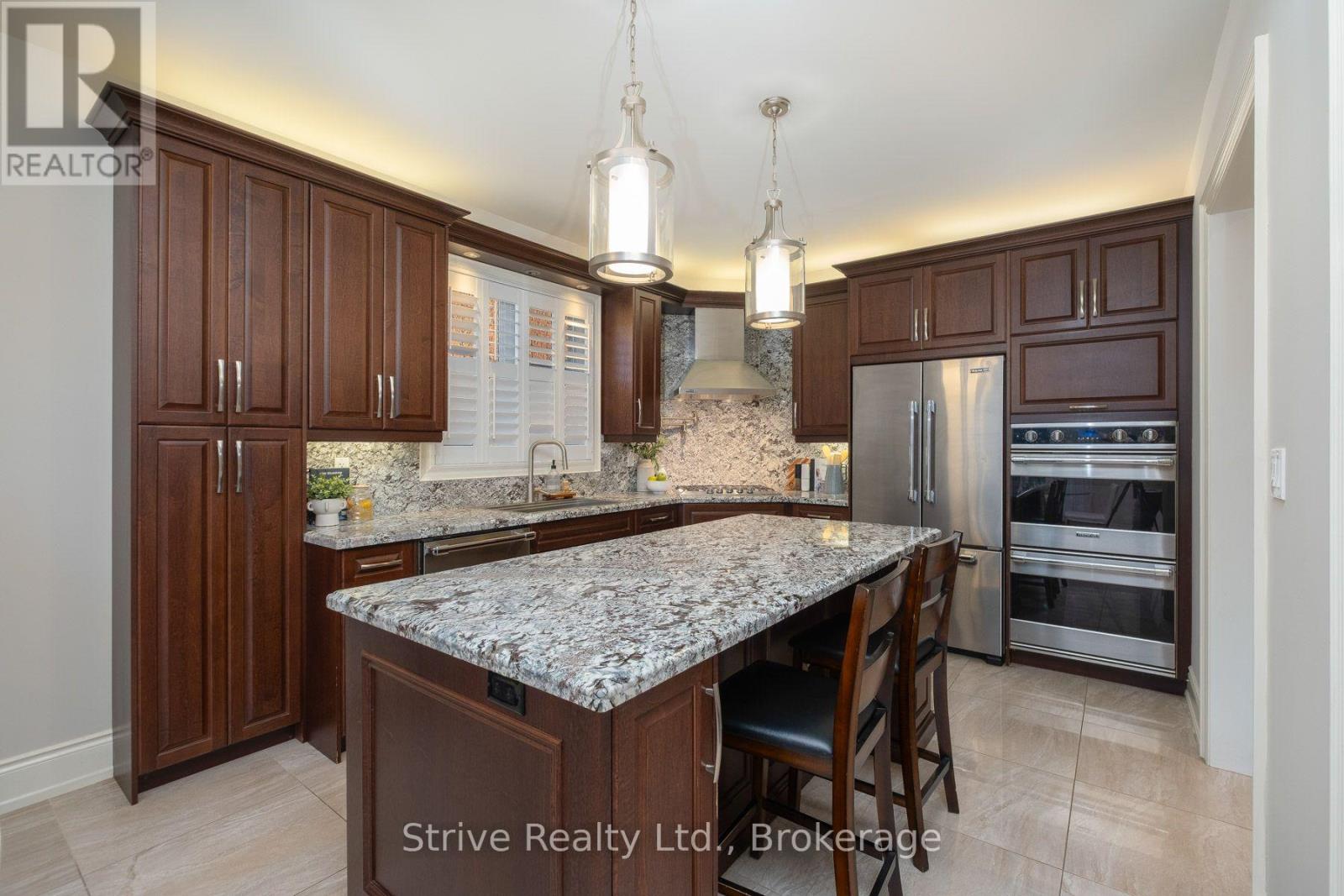 36 Serene Court, Whitby, ON photo 9