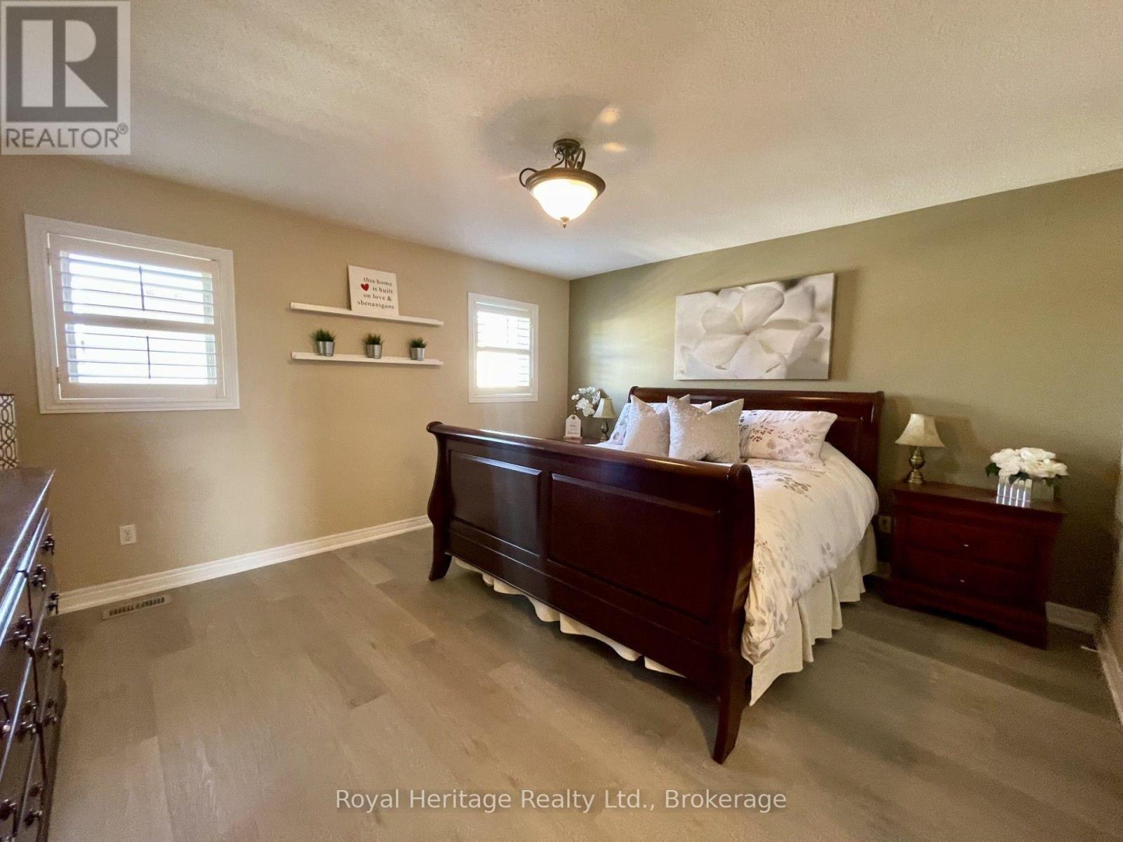 65 Cranborne Crescent, Whitby, ON photo 6