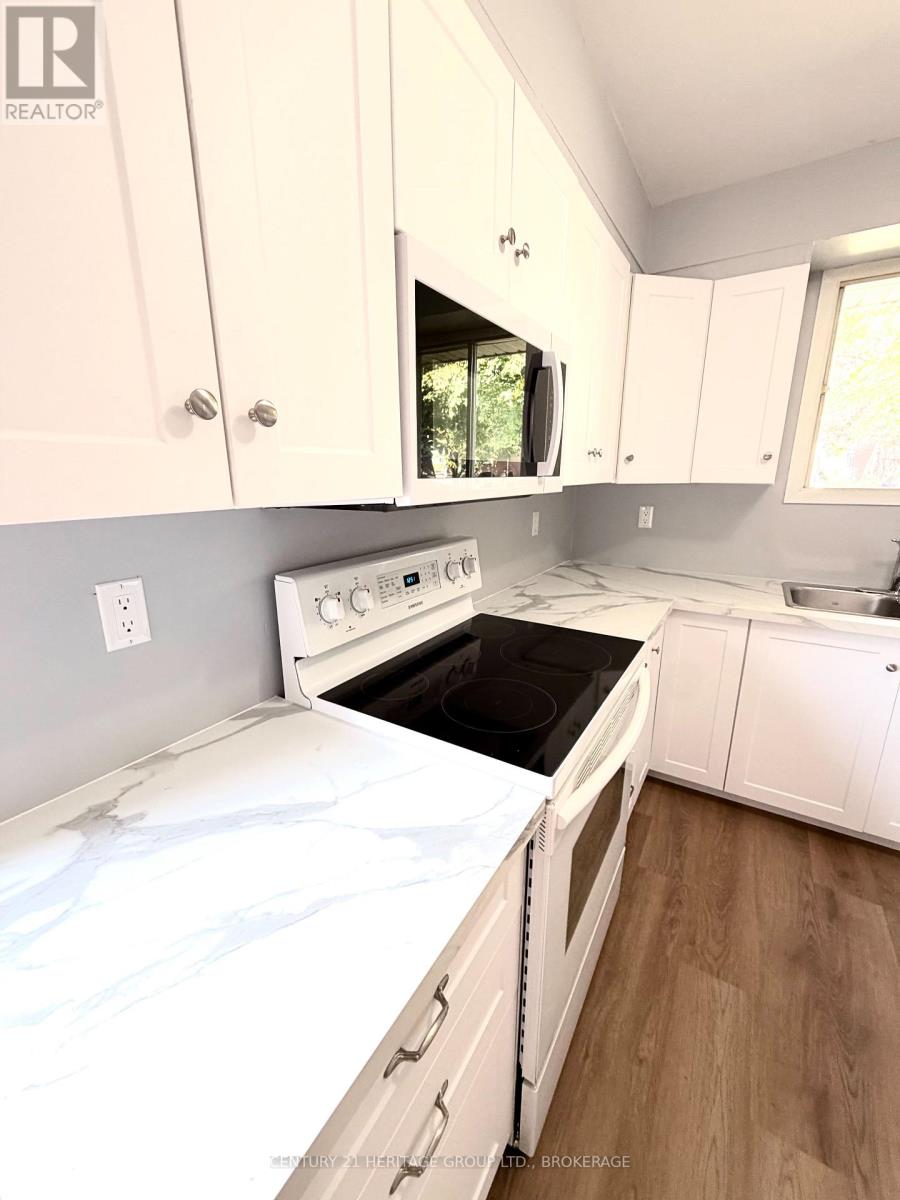 150 DAUPHIN AVENUE, Kingston (Rideau), ON, photo 3