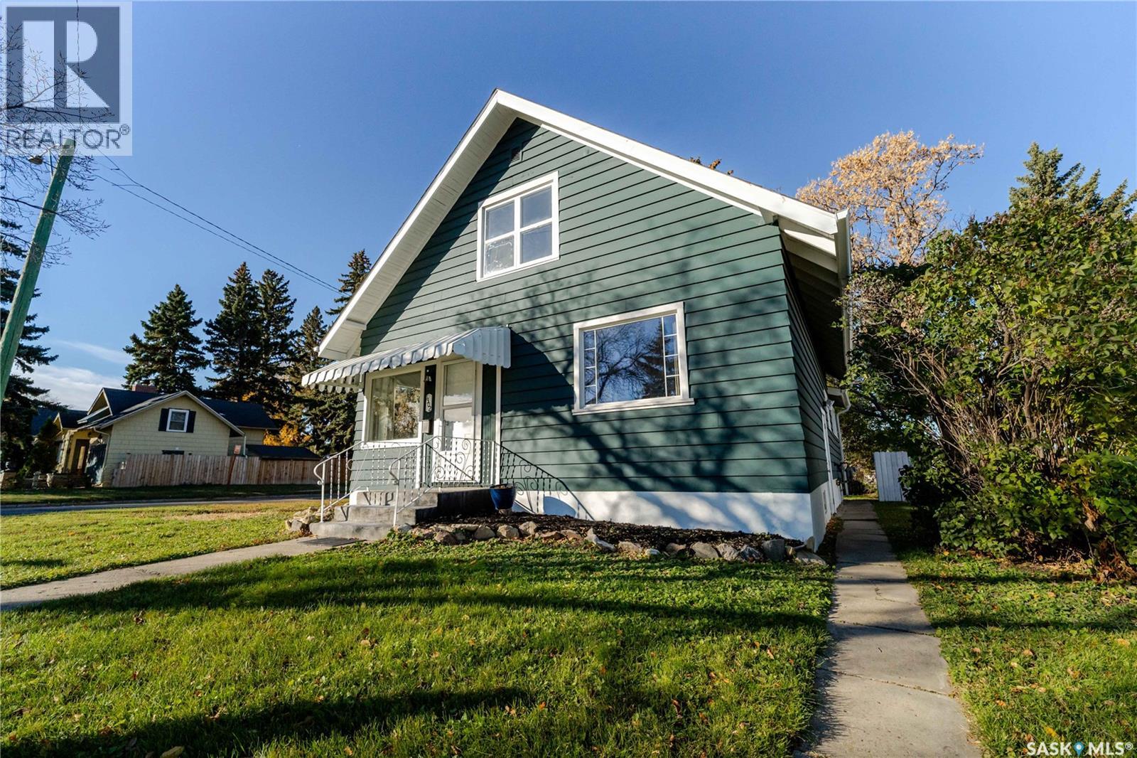 1302 1st AVENUE NW, Moose Jaw — photo 3