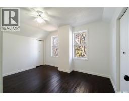 1302 1st Avenue Nw, Moose Jaw, SK S6H3N7 Photo 32