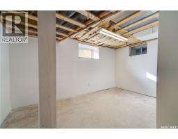1302 1st Avenue Nw, Moose Jaw, SK S6H3N7 Photo 48