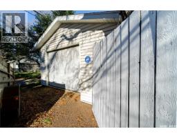 1302 1st Avenue Nw, Moose Jaw, SK S6H3N7 Photo 61