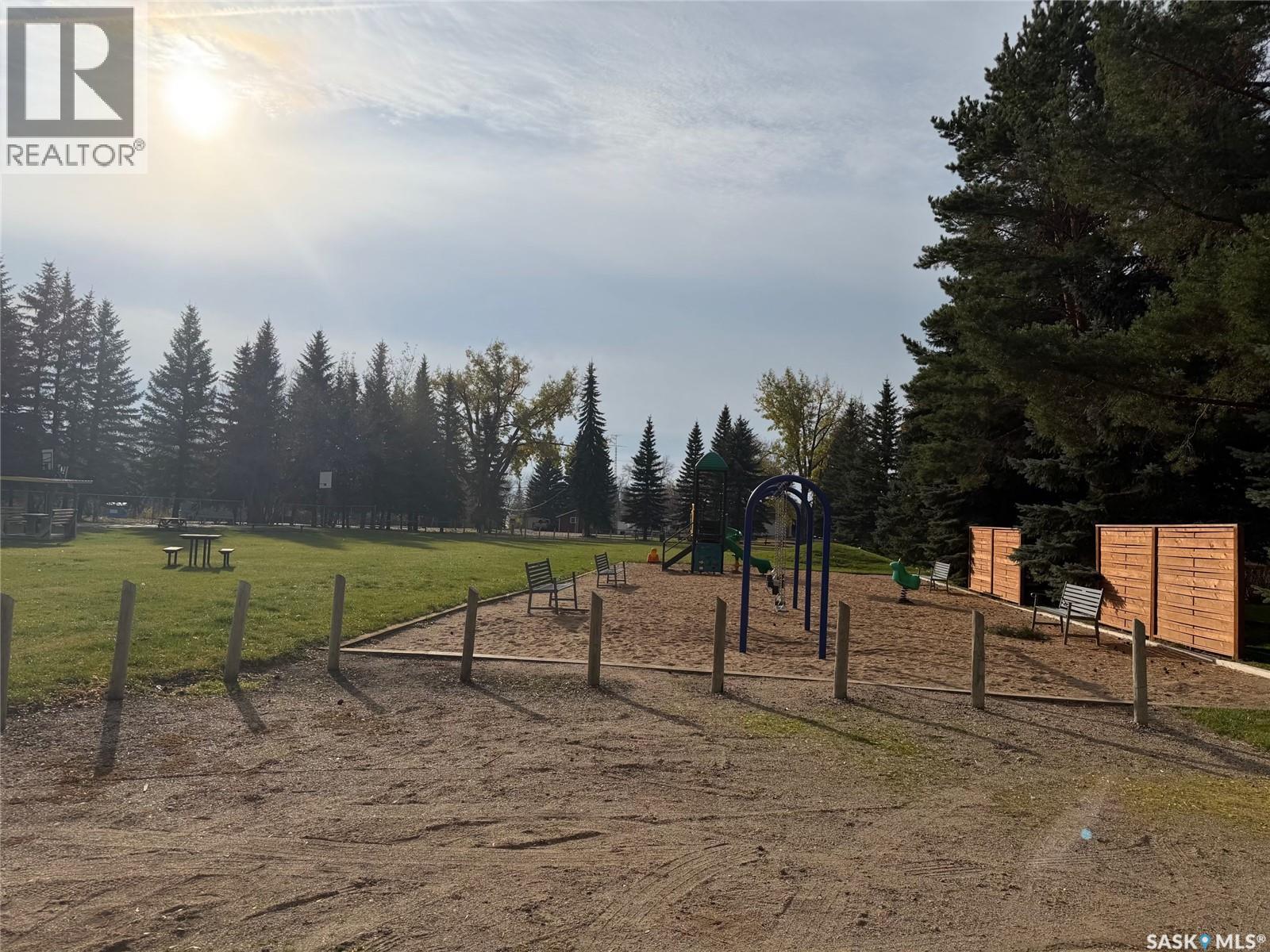 20 Cypress DRIVE, Katepwa Beach — photo 8