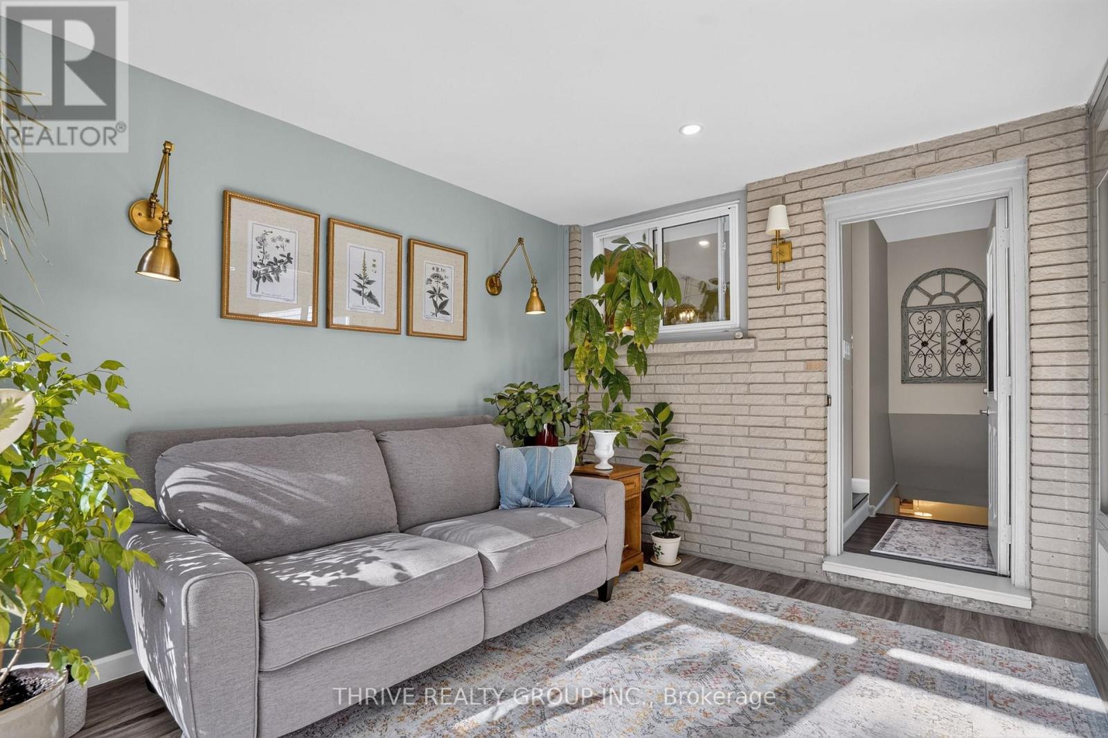496 BELVEDERE AVENUE - 25