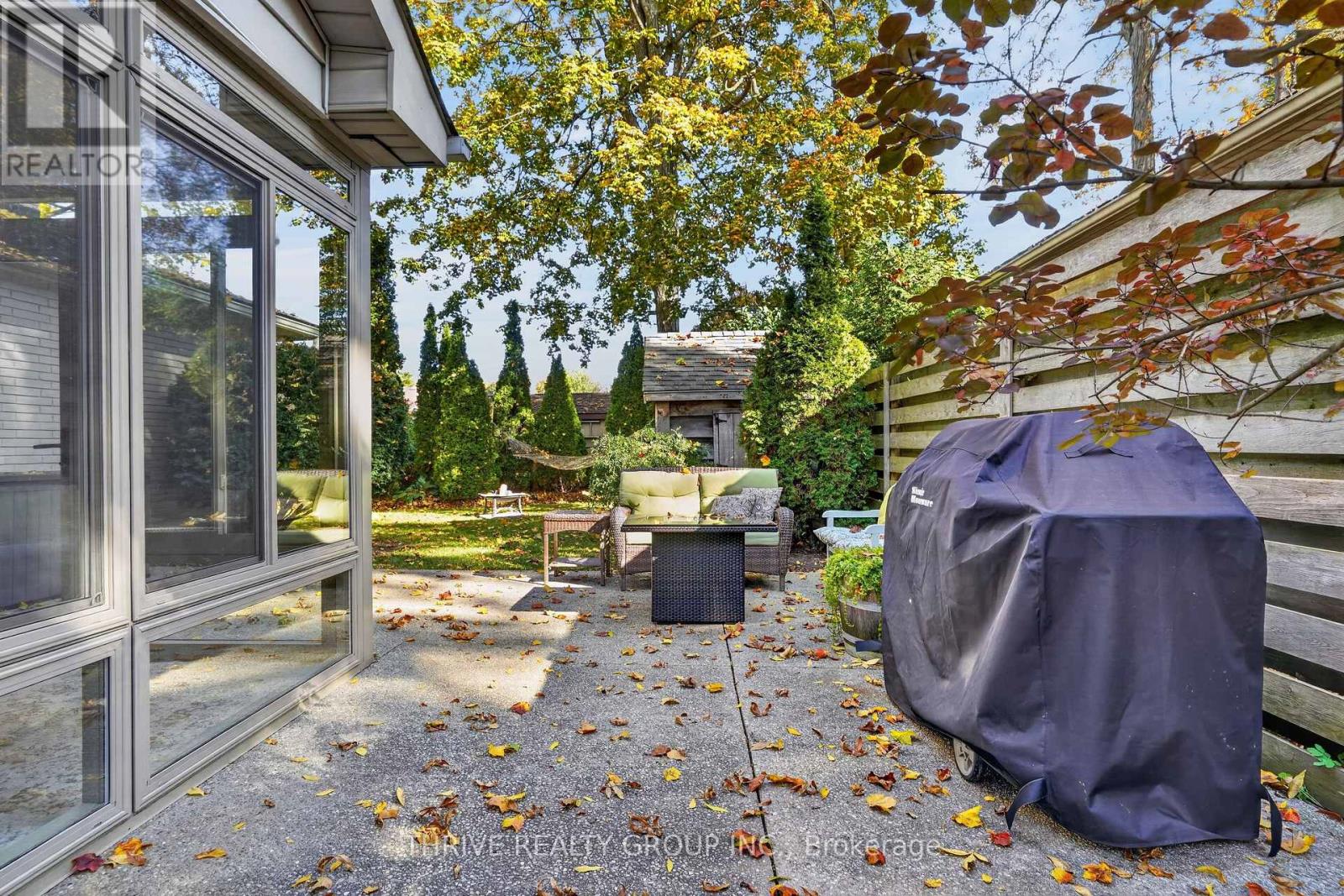 496 BELVEDERE AVENUE - 40