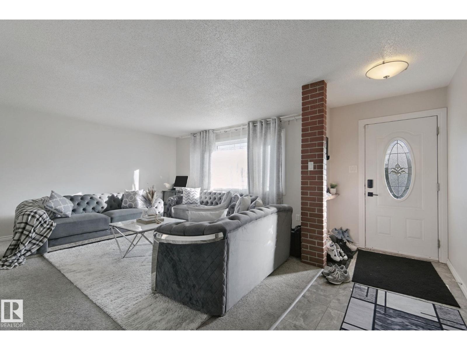 7332 149A Avenue NW, photo 3
