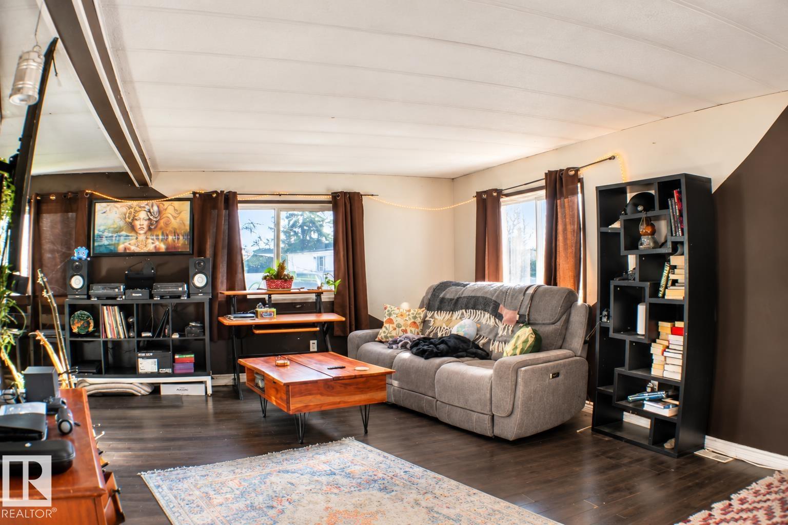 11 Willow Park Estate, Leduc — photo 4