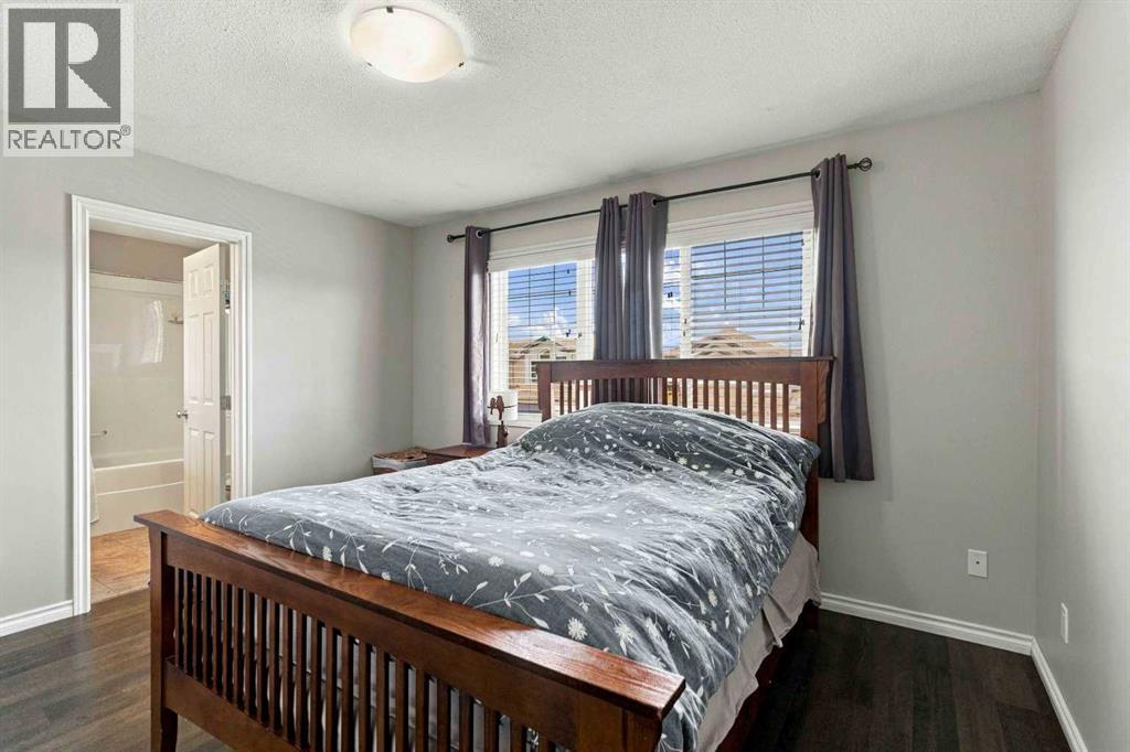132 Fireweed Crescent, photo 19 of 38