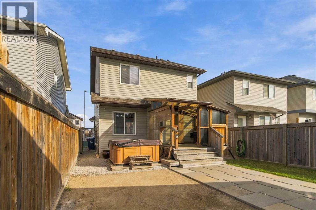 132 Fireweed Crescent, photo 35 of 38
