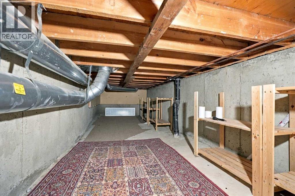 69 Glamis Gardens SW photo 44