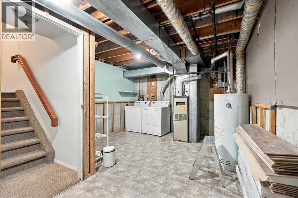 69 Glamis Gardens SW photo 43