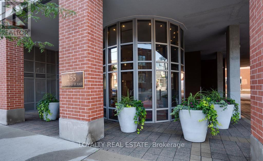 PH14 - 255 RICHMOND STREET E, Toronto (Moss Park) — photo 2
