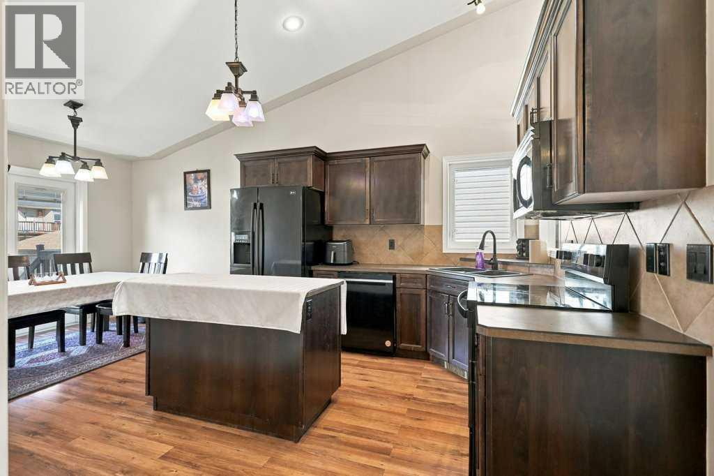 Listing photo – 15 Inkster Close, Red Deer