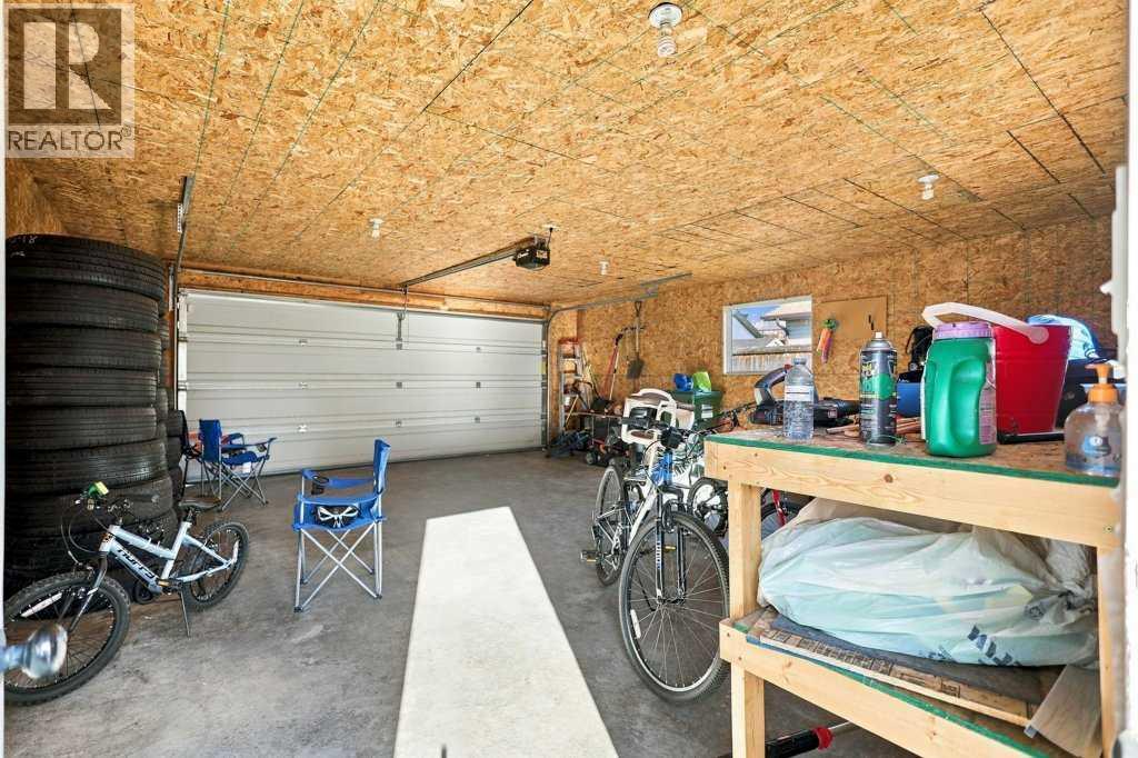 Listing photo – 15 Inkster Close, Red Deer
