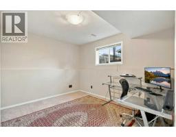 Bedroom - 15 Inkster Close, Red Deer, AB T4R0A7 Photo 10